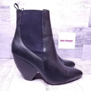 Aska Cone Heeled Pointed Pull on Leather Chelsea Boot Black sz 38 Women's sz 8