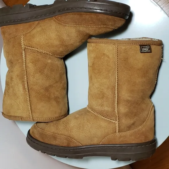 Australian Boot Company MENS /UNISEX Chestnut Suede/Sheepskin Boots