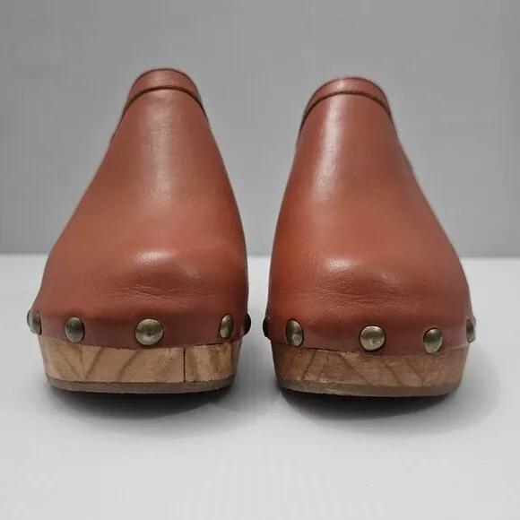 Beek Woodpecker Heeled Mule Clog Studded Wood Brown Tan Leather Size 10