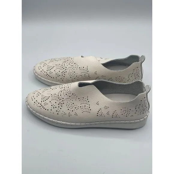 Bernie Mev White Slip On Sneaker‎ Style TW108 Women's Size 38