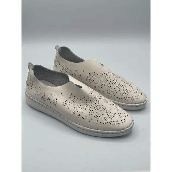 Bernie Mev White Slip On Sneaker‎ Style TW108 Women's Size 38