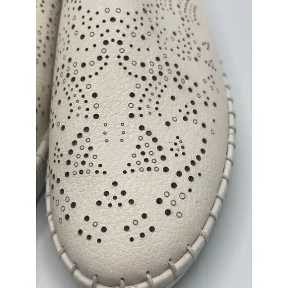 Bernie Mev White Slip On Sneaker‎ Style TW108 Women's Size 38