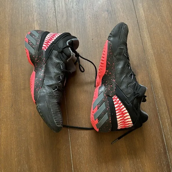 Big Kids Adidas Sz 7 Marvel x D.O.N. Issue 2 Venom basketball shoes new inserts