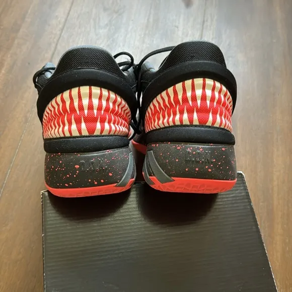 Big Kids Adidas Sz 7 Marvel x D.O.N. Issue 2 Venom basketball shoes new inserts