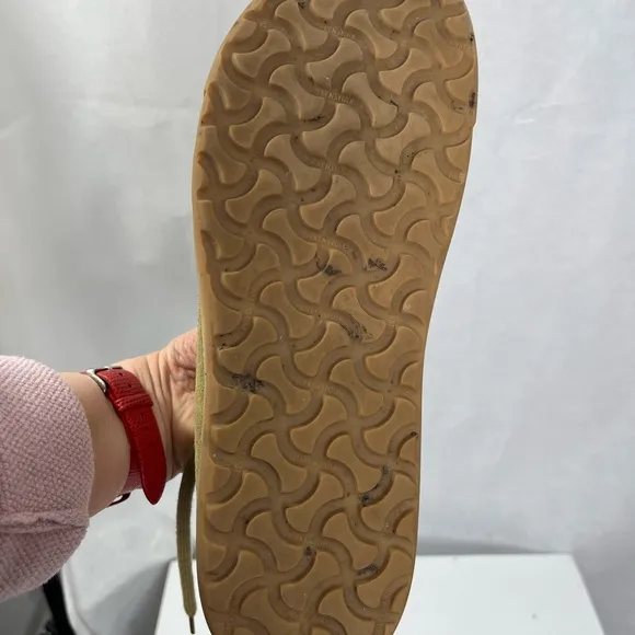Birkenstocks light green suede athletic shoes, Bend Low Decon. euro size 43