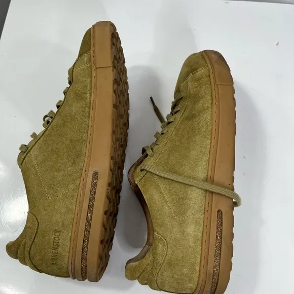 Birkenstocks light green suede athletic shoes, Bend Low Decon. euro size 43