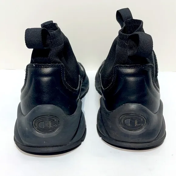 Black on Black Champions Rally Pro Mens 10.5 in Excellent Used Condition!  EUC