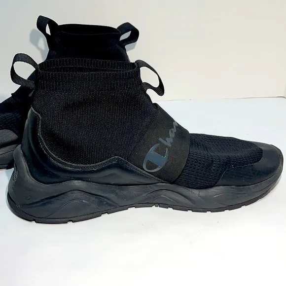 Black on Black Champions Rally Pro Mens 10.5 in Excellent Used Condition!  EUC