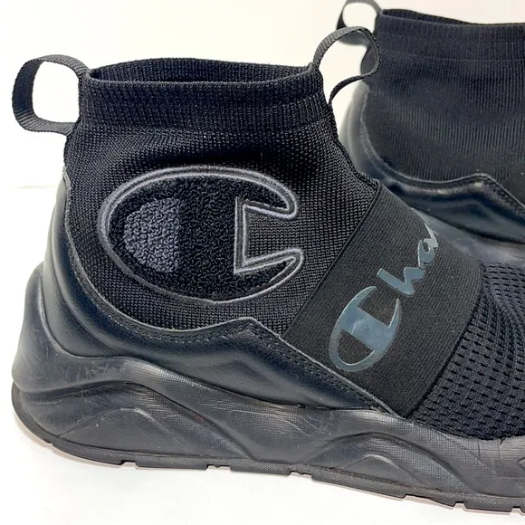 Black on Black Champions Rally Pro Mens 10.5 in Excellent Used Condition!  EUC