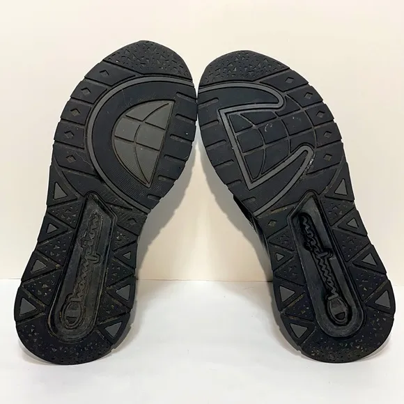 Black on Black Champions Rally Pro Mens 10.5 in Excellent Used Condition!  EUC