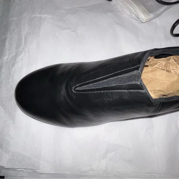 BLOCH Ladies 9.5 Tap Flex Slip On Black Leather Tap Shoes
