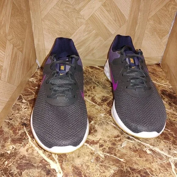 BRAND NEW Nike men's Revolution 6 running training shoes black size 12.     756