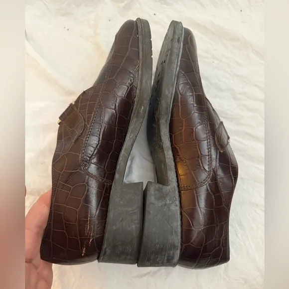 Brighton NWOT brown alligator design shoes