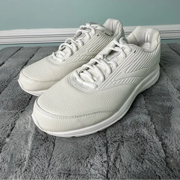 Brooks Addiction Walker 2 Walking Shoes White/White US Women 12 Xwide EE Leather