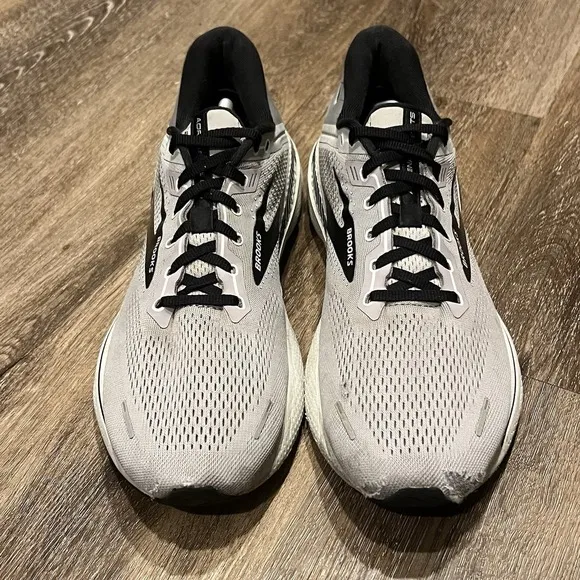 Brooks Adrenaline GTS 22 Men's Size 12 2E Wide Grey Running Shoes 1103662E012