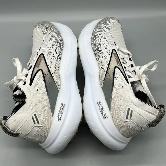 Brooks Glycerin Stealth Fit 21 Women’s Shoes Like New!!