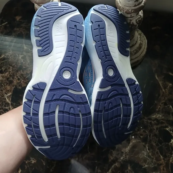 Brooks Glycerine 20 Comfort/Running/Medical Field Shoes Size 8.5 for Women