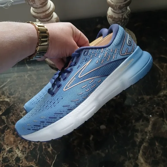 Brooks Glycerine 20 Comfort/Running/Medical Field Shoes Size 8.5 for Women