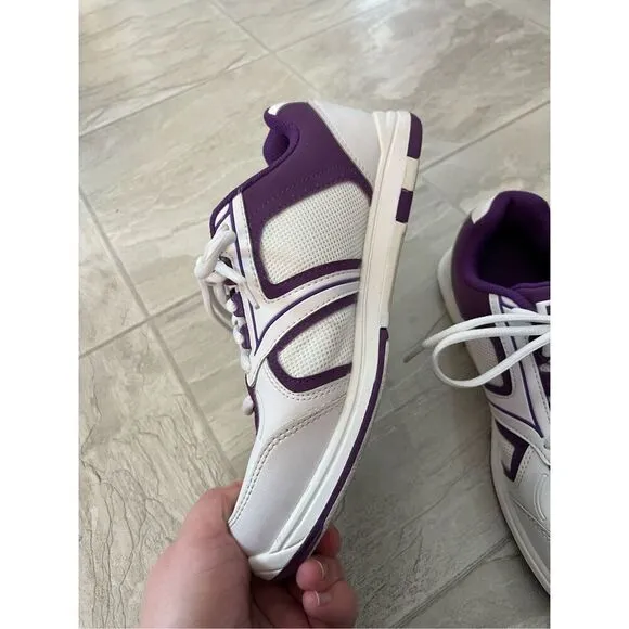 Brunswick White And Purple Bowling Shoes Woman’s Size 9.5 Flex Slide Technology