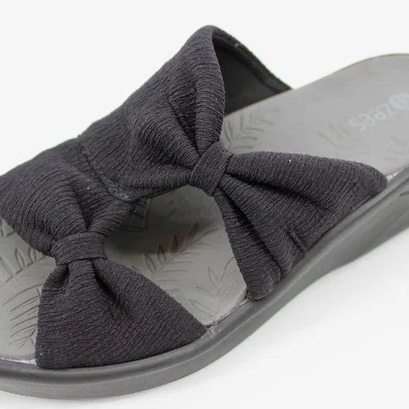 Bzees Smile More Wedge Slide Sandal Womens Size 11 in Black Texture NEW