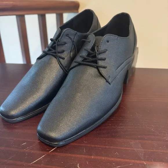 Calvin Klein Benton 2 Black textured oxford men’s dress shoes size 9