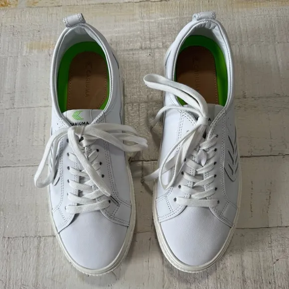 Cariuma Catiba Low NWOT Men’s size 9.5 White Leather Low Profile Sneakers