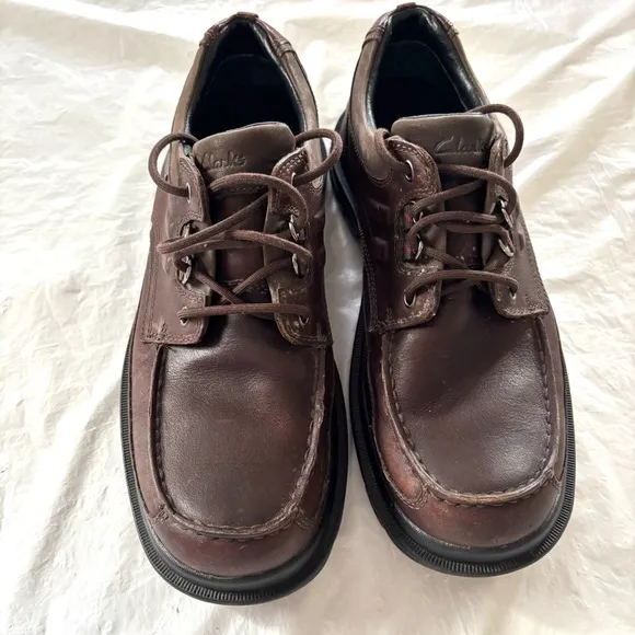 Clarks Brown Leather waterproof Gore-Tex Walking Shoes SZ 9.5 M NWOT