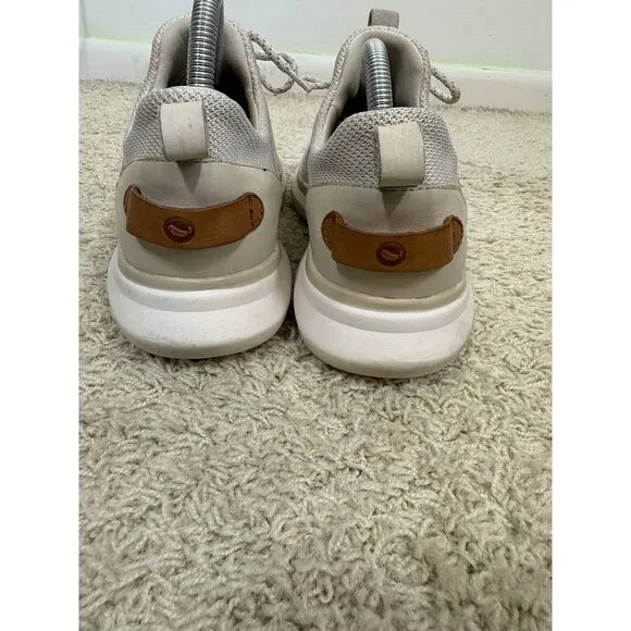 Clarks Men's Un Globe Run Casual Lace Up Sneaker‎ Shoes Ivory Size 9.5 Comfort