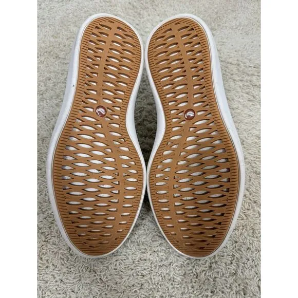 Clarks Men's Un Globe Run Casual Lace Up Sneaker‎ Shoes Ivory Size 9.5 Comfort