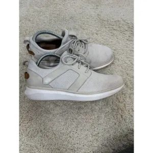 Clarks Men's Un Globe Run Casual Lace Up Sneaker‎ Shoes Ivory Size 9.5 Comfort