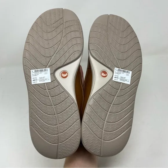 CLARKS - MENS UN PILOT LACE SHOES Tan leather