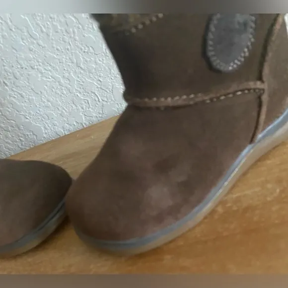 CLARKS NEW FIRST SHOES BABY GIRL MUSHROOM SUEDE ZIP-UP BOOTS US 5.5