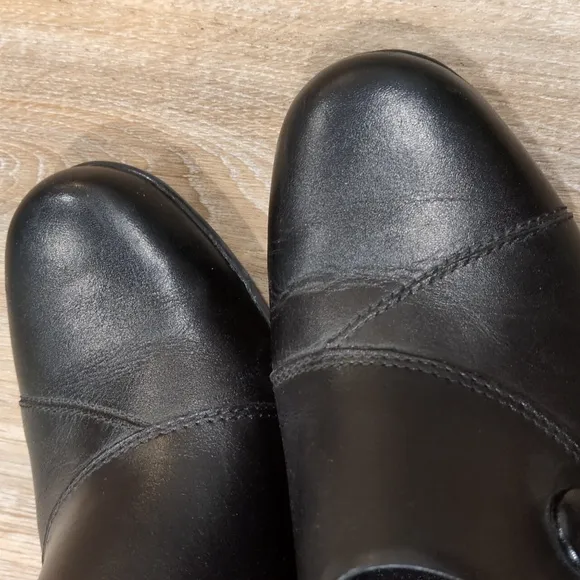 Clarks Women's Black Heeled Shoes Size 7M