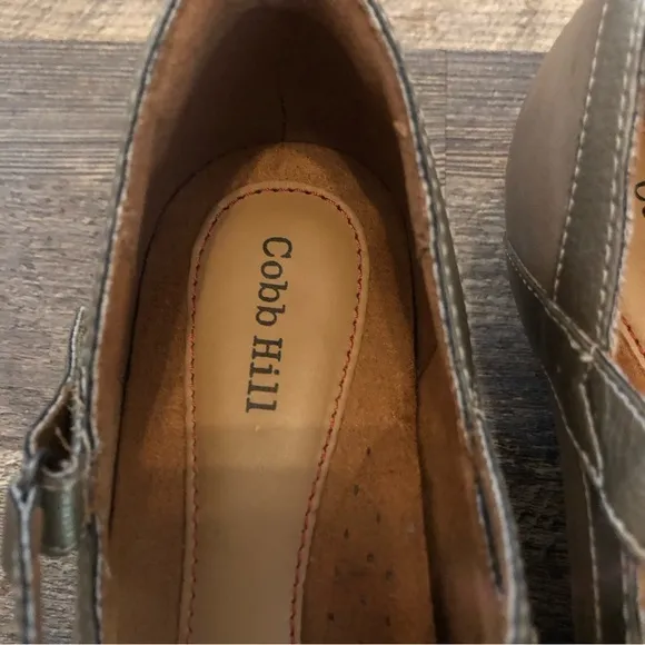 Cobb Hill Mary Janes EUC only worn around house.  Size 8.5