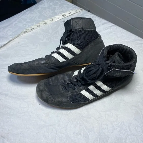 Cool Adidas Wrestling Shoes Men’s 7 Black and White Barefoot Ankle Boots Thin
