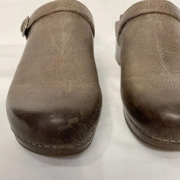 Dansko Berry Mushroom Brown Shoes Clog Mules Size: 40 Leather