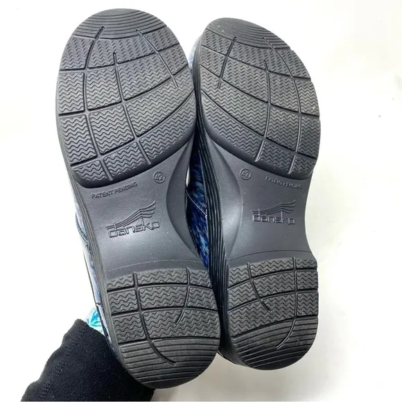 Dansko LT Pro Nurse Shoes Clogs Blue Waves Patent