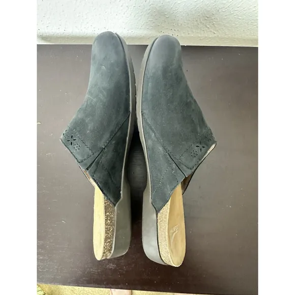 Dansko Robbie Slip On Mule Clogs Shoes Nubuck Leather Women 41/ US 11-11.5 Boho