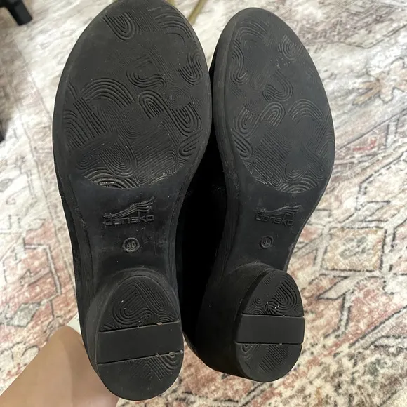 Dansko Robin Shoe In Black Burnished Nubuck Leather Size EU 40 (US 10)