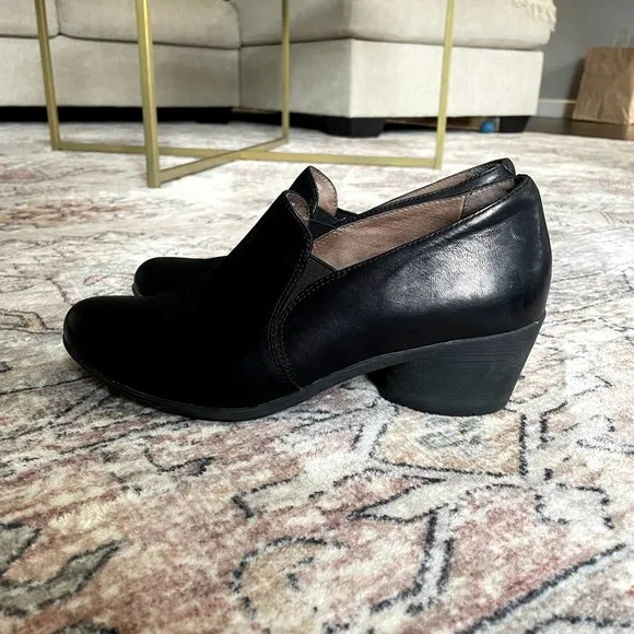 Dansko Robin Shoe In Black Burnished Nubuck Leather Size EU 40 (US 10)