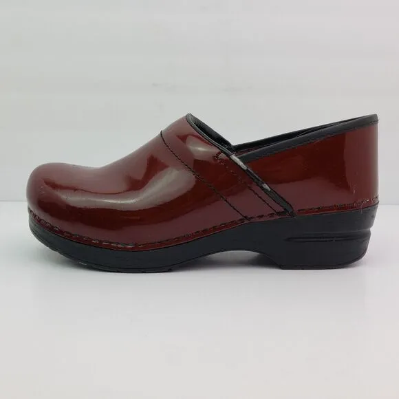 Dansko Womens Size EU 41 US 10.5-11 Red Shinny Slip On Comfort Work Clog Shoes