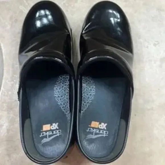 Dansko Women's XP 2.0 Clogs‎