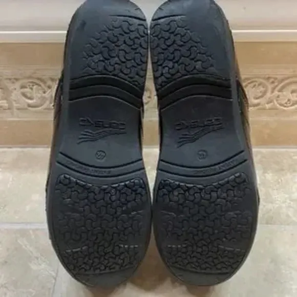 Dansko Women's XP 2.0 Clogs‎