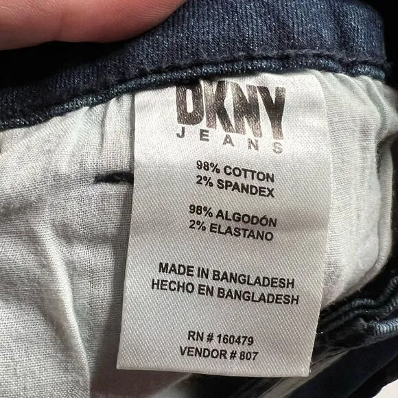 DKNY | NWT Duane Straight Fit Jeans