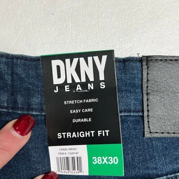 DKNY | NWT Duane Straight Fit Jeans