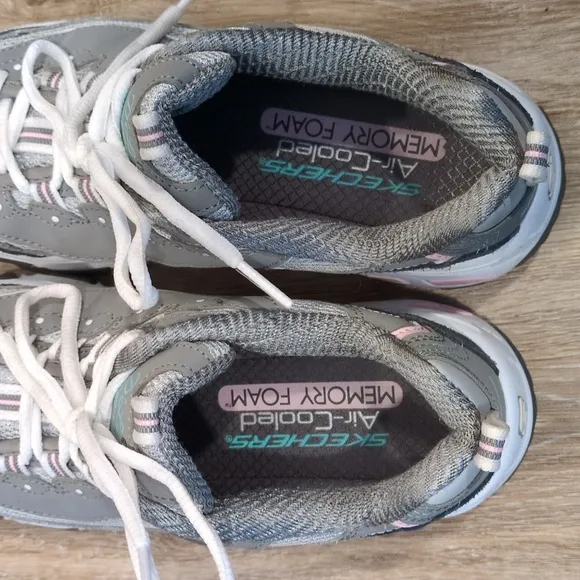 D'Lites Skechers Gray Women's Sneakers Size 6.5
