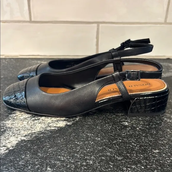 Donald Pliner Davina Leather Slingback Cap Toe Pumps – Size 8