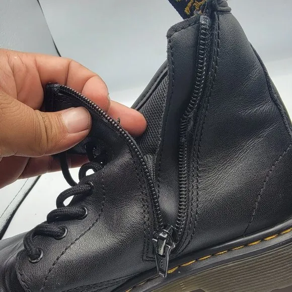 Dr. Martens Kids Size US 2 Black Leather 1460 J Youth Side Zip Ankle Boots