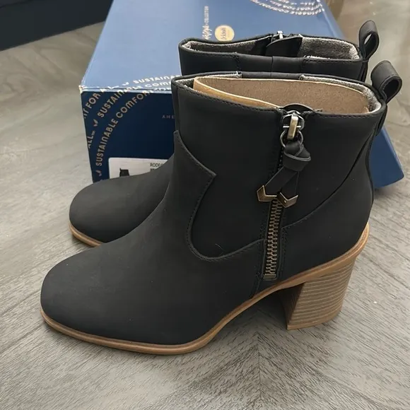 Dr. Scholl's Side Zip Ankle Boots - Rodeo