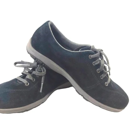 Duluth Trading Co. Women’s Suede-Leather Black Shoes